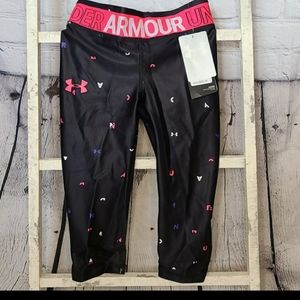 📌Girls Under Armour Capri